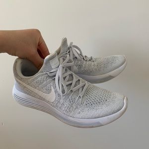 Nike Lunarepic Flynit Low 2 Gray & White Size 7.5